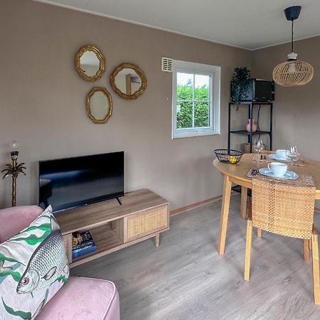 Lovely Home In Tzummarum With Wifi المظهر الخارجي الصورة