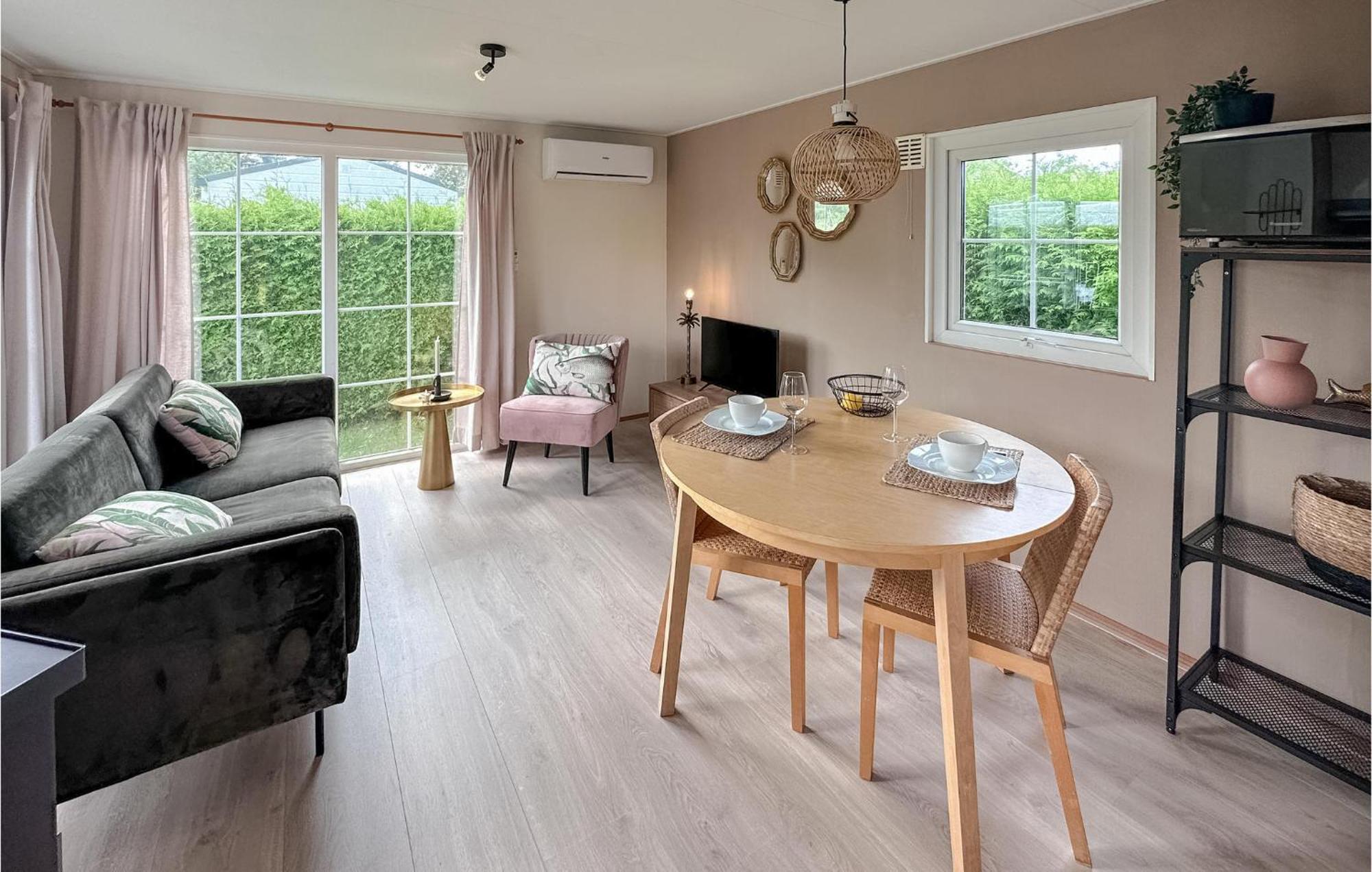 Lovely Home In Tzummarum With Wifi المظهر الخارجي الصورة